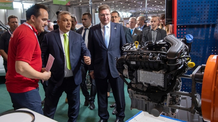 PM Orbán: Youth Must Have Access To Useful Professions
