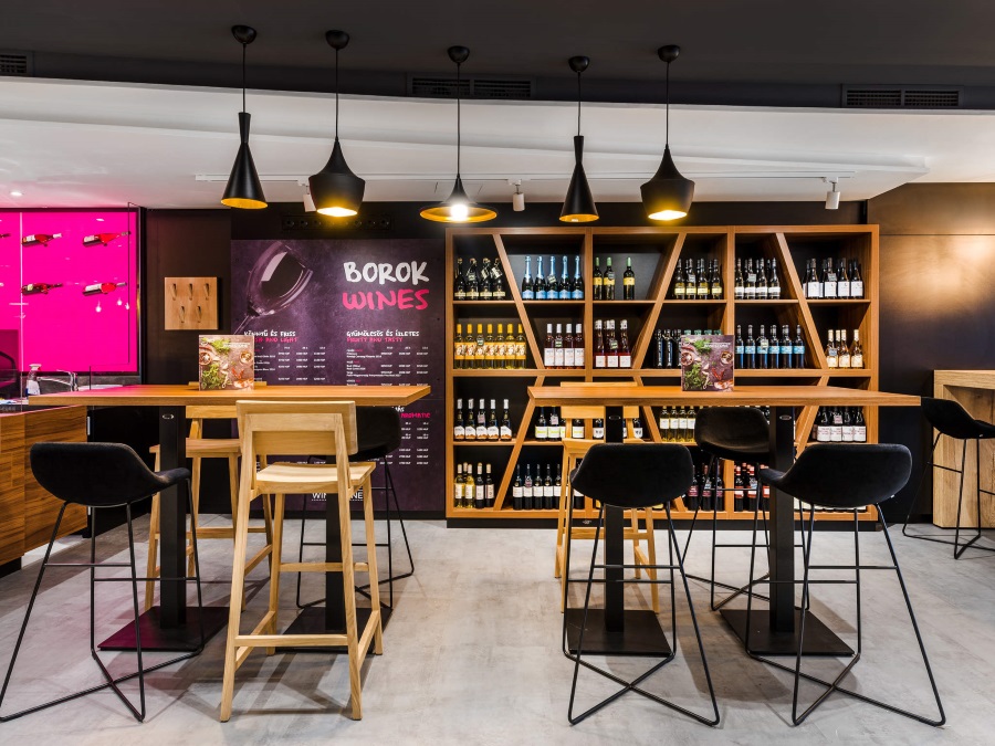 Hungary’s 1st Winestone Eatery Opens In Mercure City Center