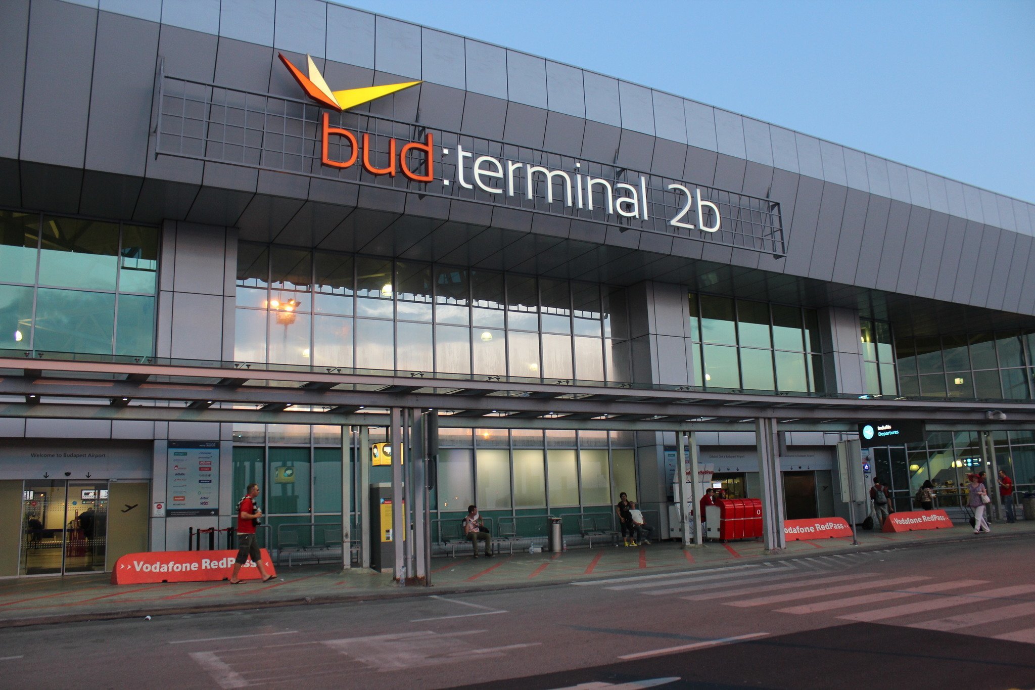 Overheated Iridium Container Shuts Down Liszt Ferenc 2b Terminal Briefly