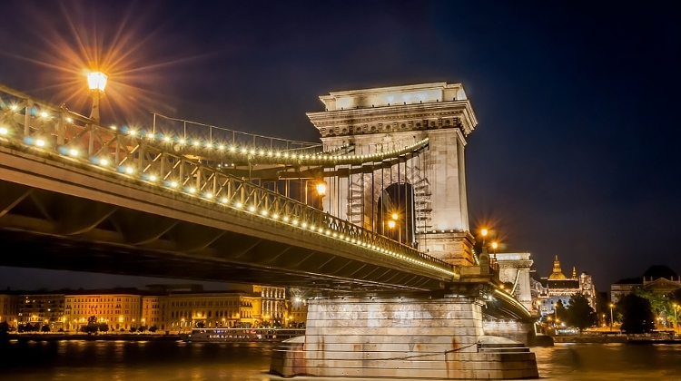 Budapest Chain Bridge Named In 10 Top Most Beautiful Bridges Of World