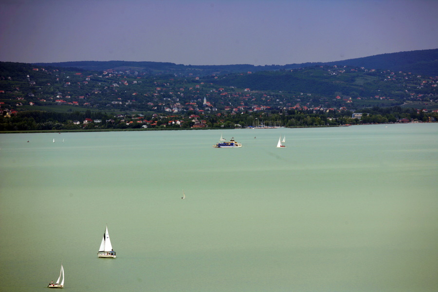 Green Party Asks Gov't To Quit Balaton 'Megalomaniacal Investment Projects'
