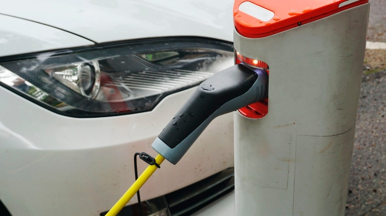 Free E-Mobi Car Charging Ends In Hungary