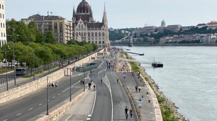 Riverside Revamp to Start Next Week: 'Rakpart' to Become Pedestrian-Friendly