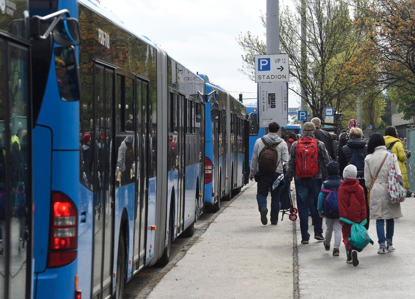 Expanding Free Public Transport For Children to Pest County Proposed by Párbeszéd Party