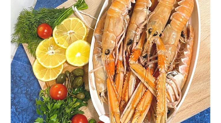 Delicious Fresh Shrimps Available Now from La Pescheria in Budapest