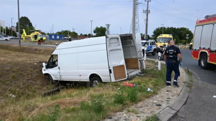 Twenty Illegal Migrants Injured As Truck Veers Off Road Close to Budapest