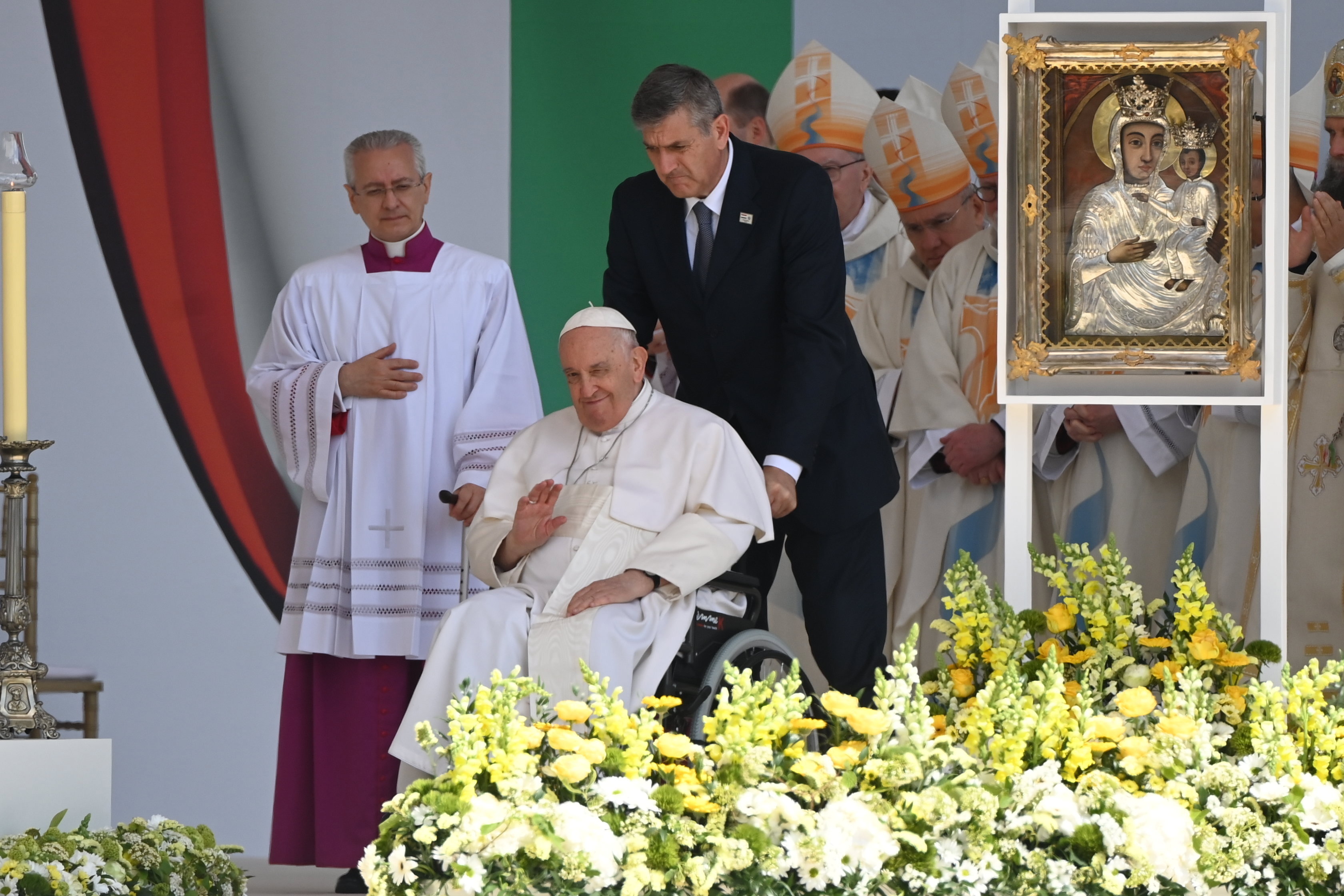 Photos: Summary of Pope's Visit to Hungary - Part 2