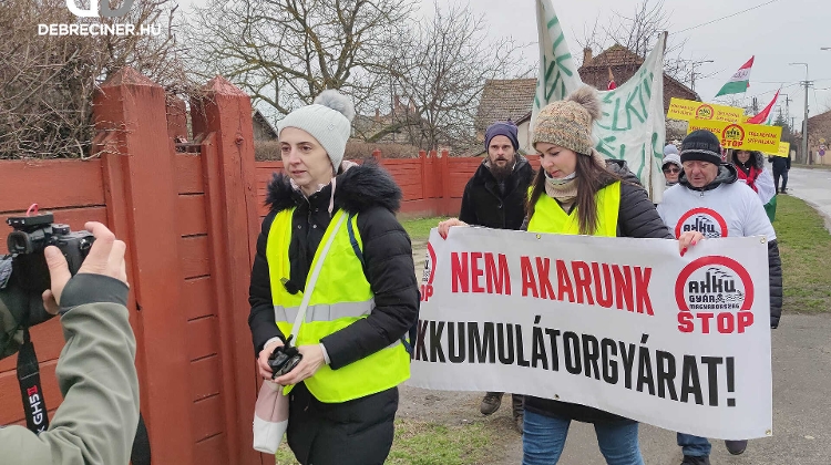Protest Held Against New Chinese Battery Factory in Hungary