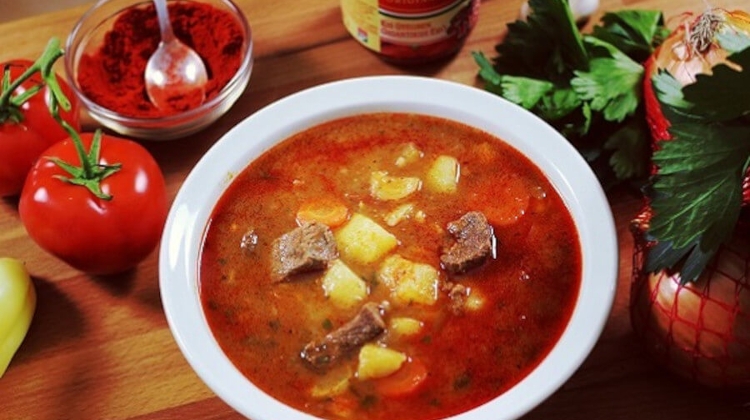 Top 7 Spots for Goulash Soup in Budapest