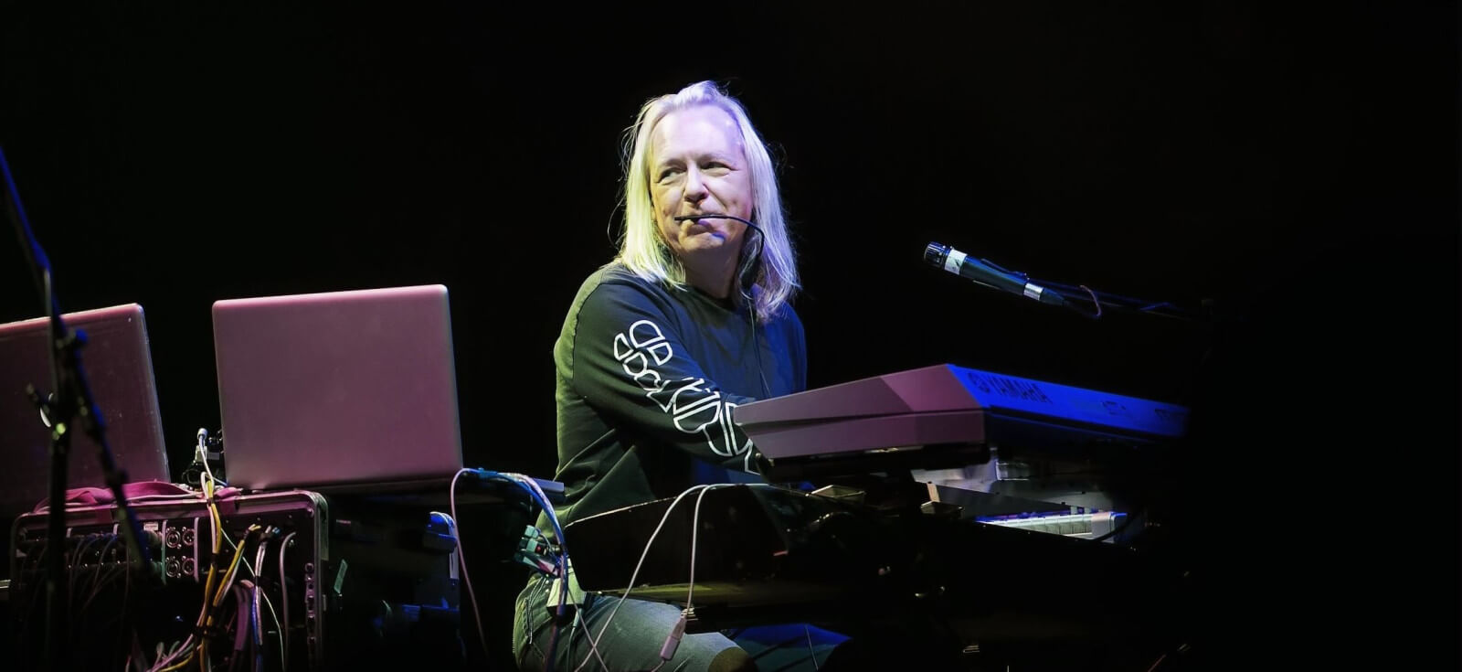 Deep Forest (FR) Live Set, Ficture, A38 Ship Budapest, 27 November