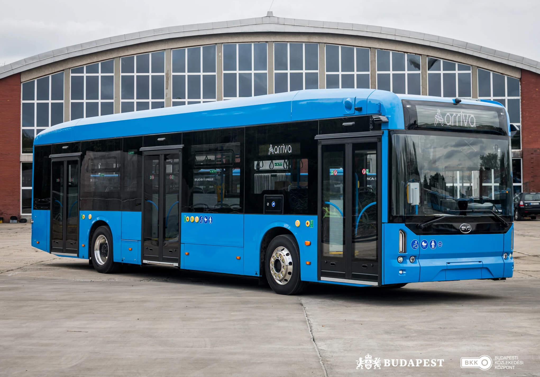 Budapest Puts New Electric Buses into Service