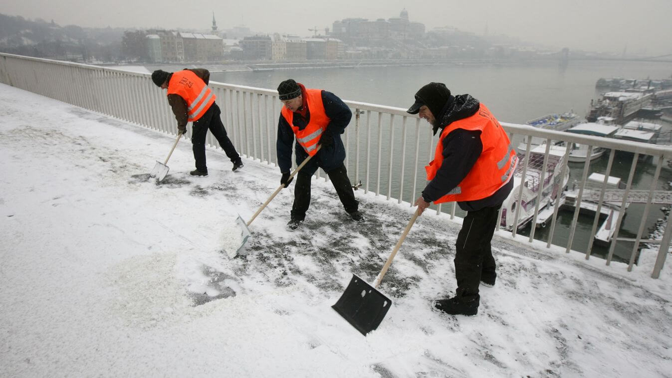 Heavy Snow in Hungary: What Drivers & Commuters Need to Know