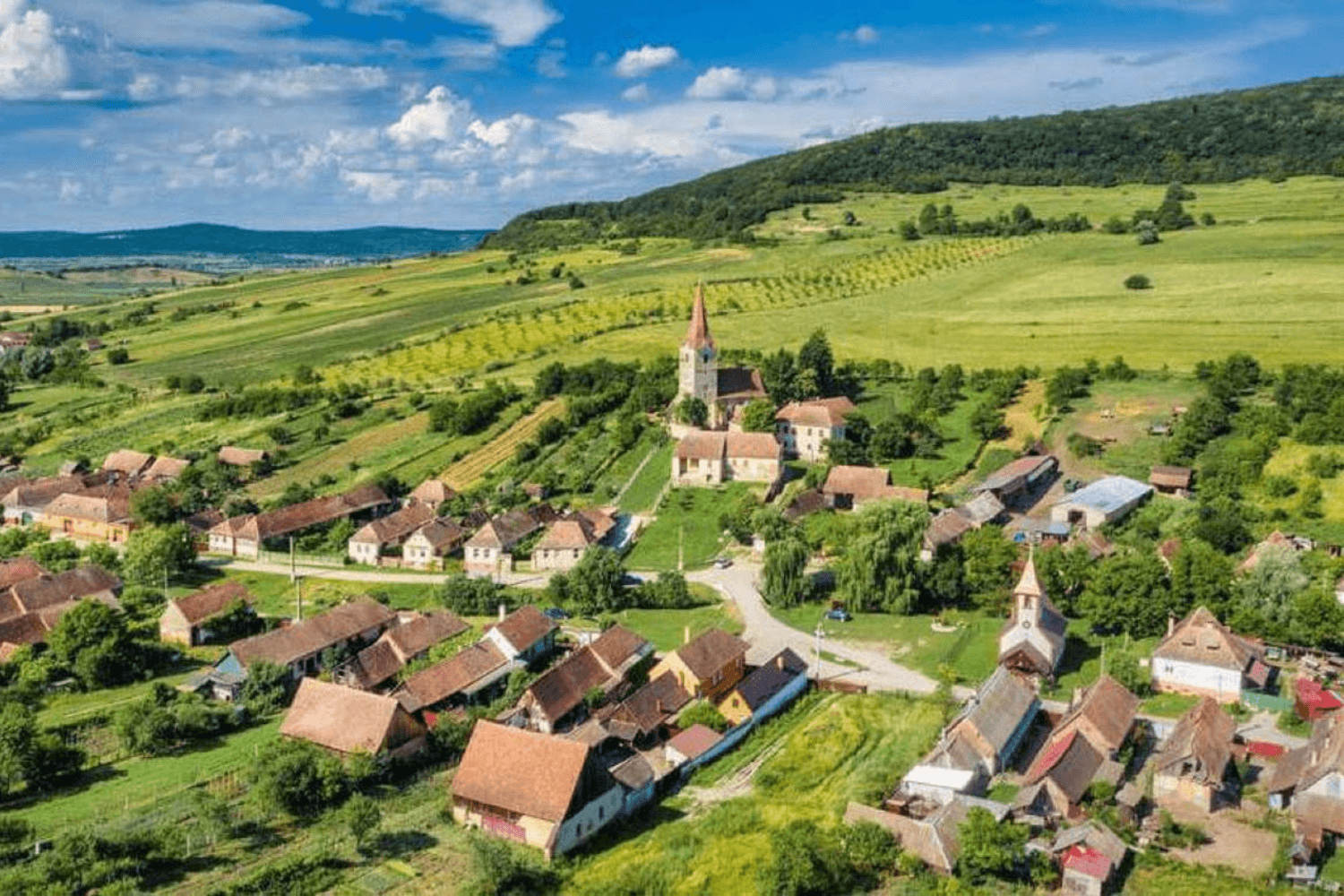 Over 40,000 Applications Submitted for Village Home Renovation Subsidies in Hungary