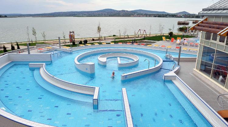 Velence Resort & Spa: Lake, Adventure Pool And Hotel In One