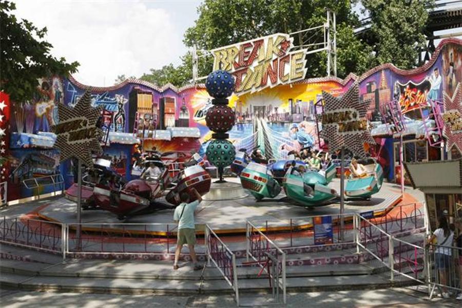 Budapest To Save Amusement Park