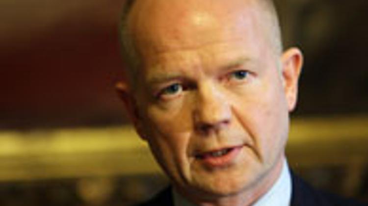 Brit Foreign Sec William Hague In Budapest For Cyberspace Talks