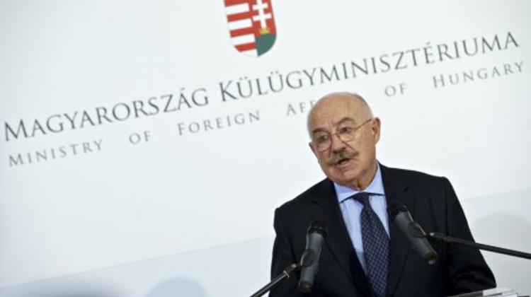 Hungary Welcomes Deal To End Crisis In Ukraine