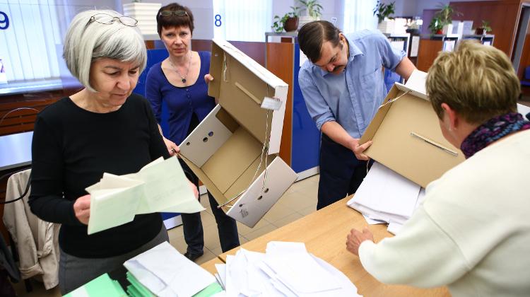 Vote Recount In Budapest Swing District Makes No Change In Outcome