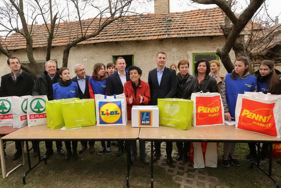 Retailers Join Forces To Help Children In Need In Hungary