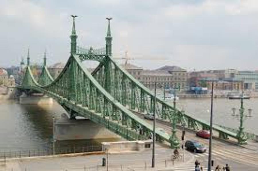 Budapest Bridge To Be Closed
