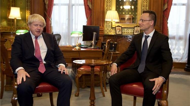 Szijjártó In London: Foreign Investments In Hungary Are ‘Safe’