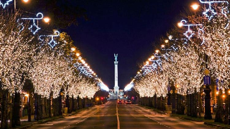 An Advent Walk In Budapest
