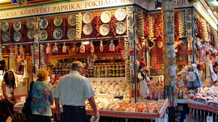 Video: Exploring Markets Of Budapest