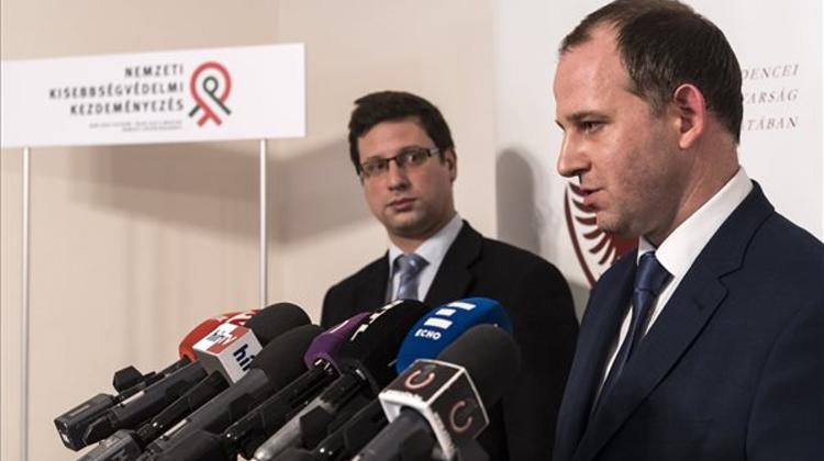 Fidesz Signs European Minority Protection Initiative