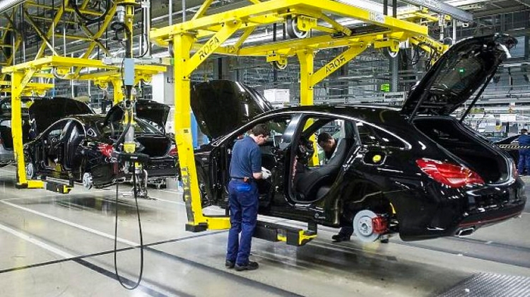 Mercedes-Benz to Shut Down Production in Hungary for One Month Mercedes-Benz to Shut Down Production in Hungary for One Month