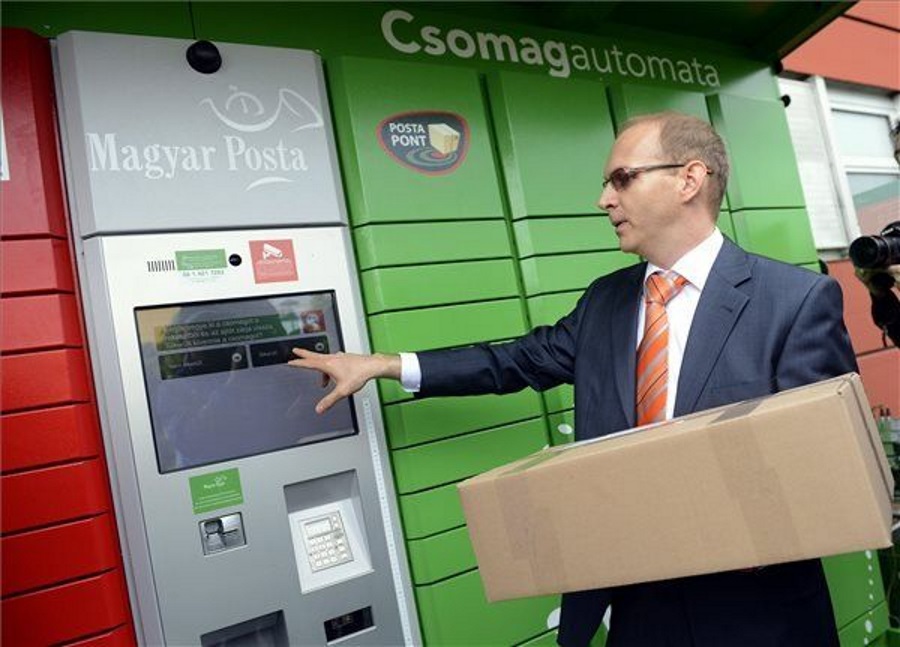 Self-Service Parcel Terminal Business Expands In Hungary
