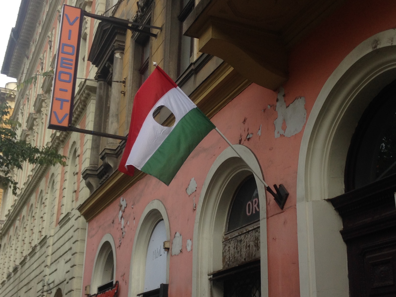 Xpat Explainer: The Story Of Hungarian Flag With A Hole
