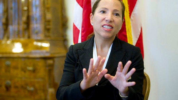 Former US Ambassador Attacks Orban