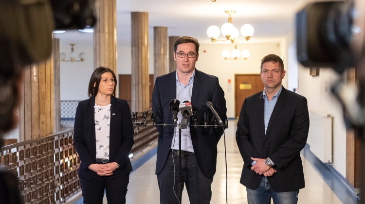 Socialists-Párbeszéd To Form Group Headed By Tóth