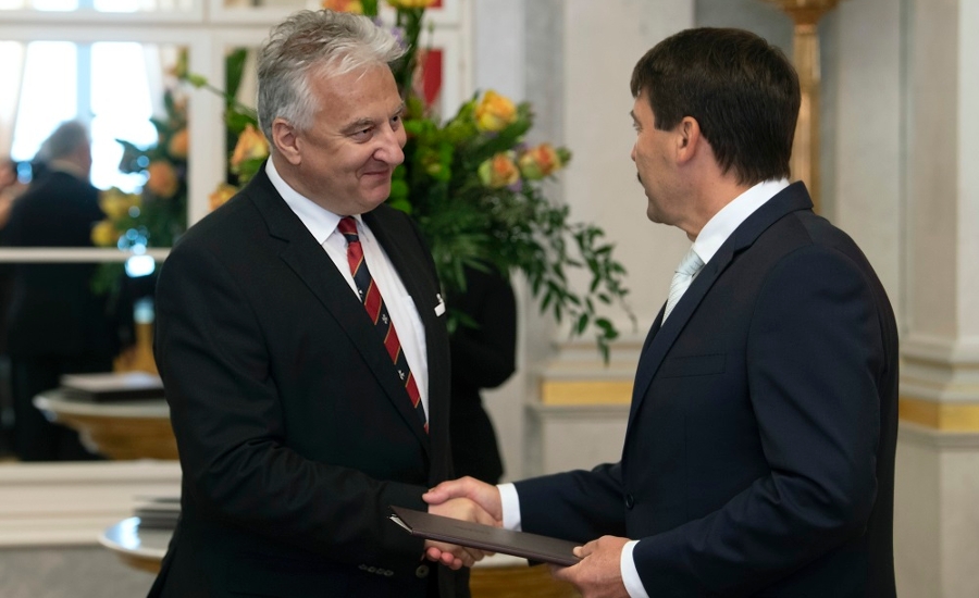 Deputy Prime Minister and Minister Without Portfolio