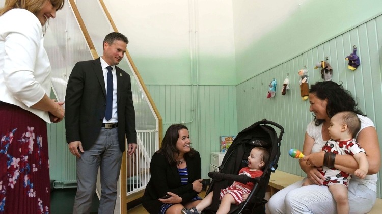 Centre Opens For Single Parents In Budapest