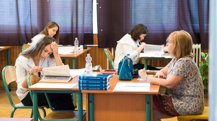 Opposition Demands Higher Wages For Teachers