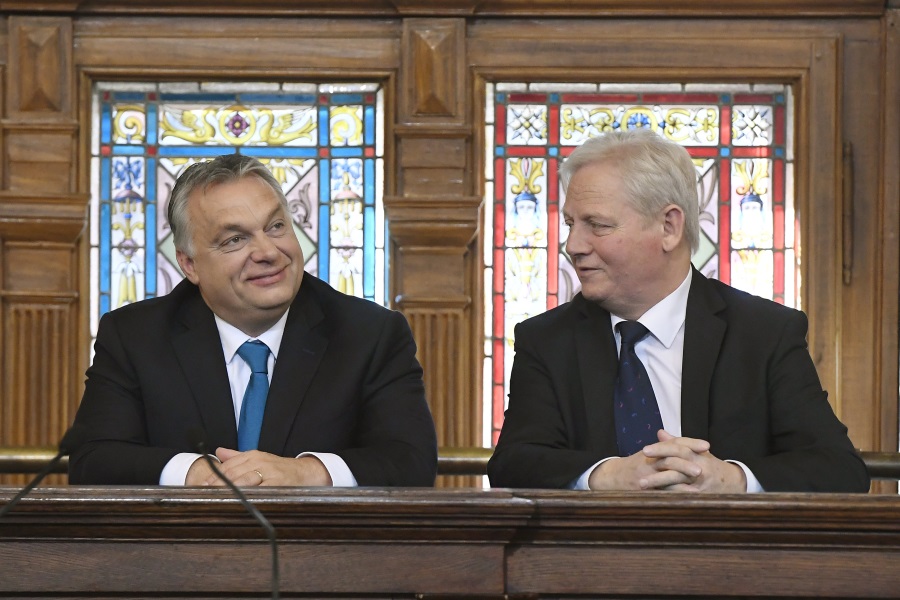 PM Orbán, Mayor Tarlos Sign Pact On Budapest Cooperation