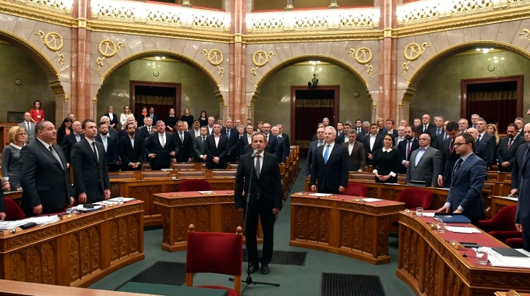 Final Session of Parliament to Elect Hungarian Head of State