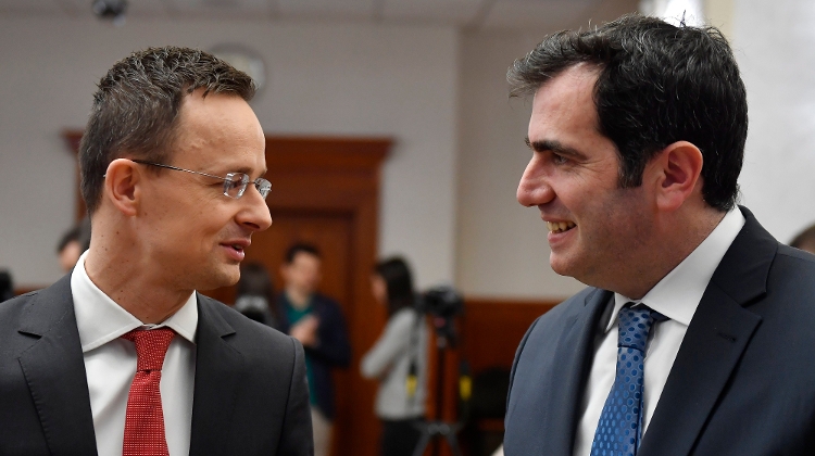 Foreign Minister Szijjártó Hails Last Year’s Record Breaking Investments