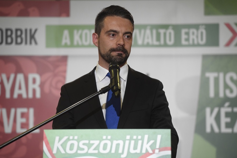 Entire Jobbik Leadership To Resign?