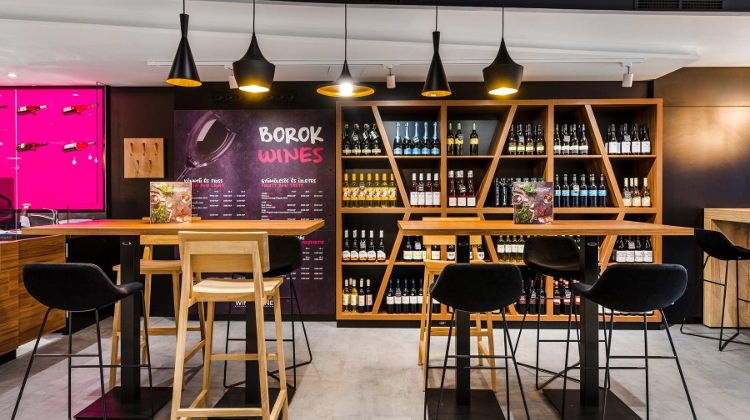 Hungary’s 1st Winestone Eatery Opens In Mercure City Center