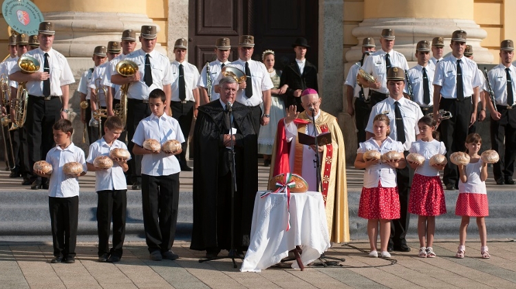 Consecration Of The New Bread, Matthias Church, 20 August