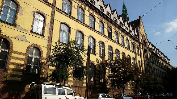 Economy Minister Varga Announces HUF 21 Bn Hospital Reconstruction