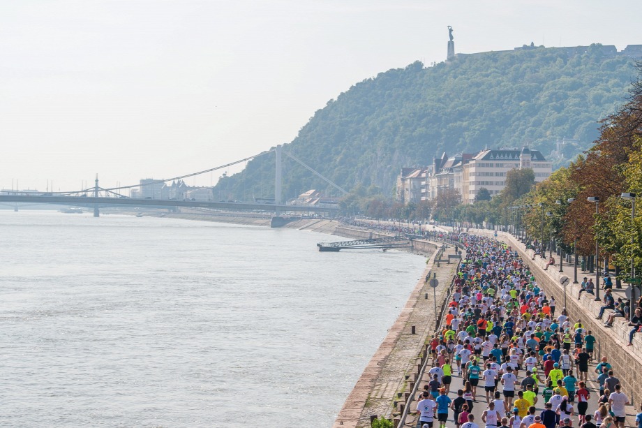 Video: Budapest Half Marathon, 9 September
