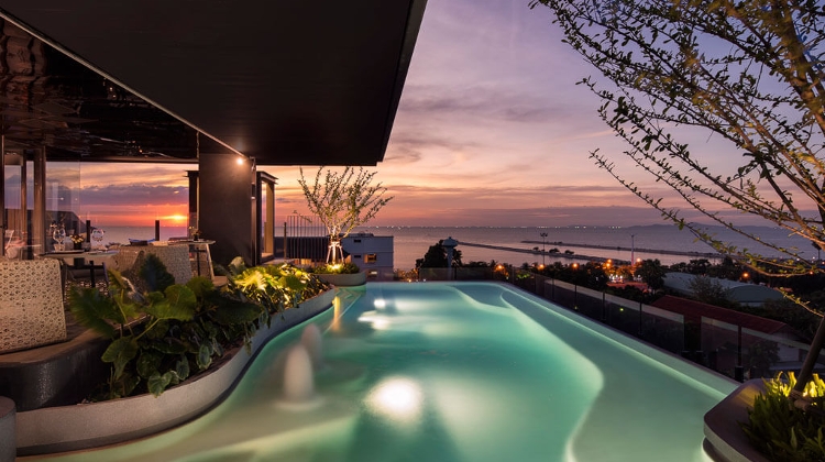 Escape To An Urban Seaside Resort @ X2 Vibe Pattaya Seaphere Residence