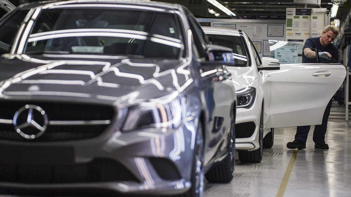 No Risk To Expansion Of Mercedes Plant In Central Hungary