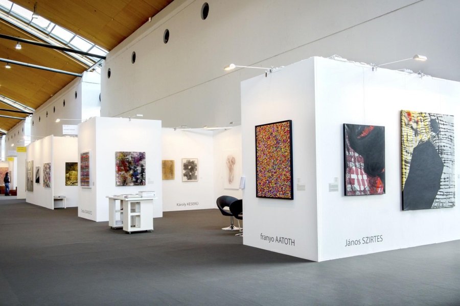 Várfok Gallery Budapest Participates At Karlsruhe International Art Fair
