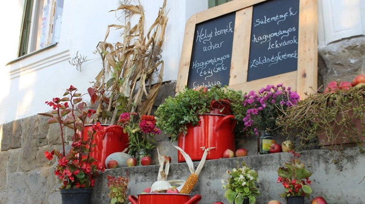 'Red Pot' Festival In Szigetmonostor, 5 October