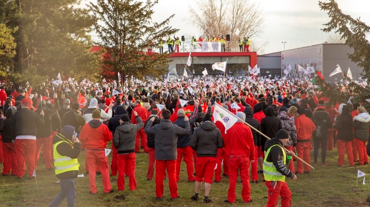 Strike In Hungary Forces Audi To Pause Production In Ingolstadt