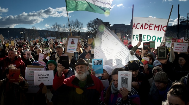 Video: Thousands Protest For Academic Freedom In Budapest
